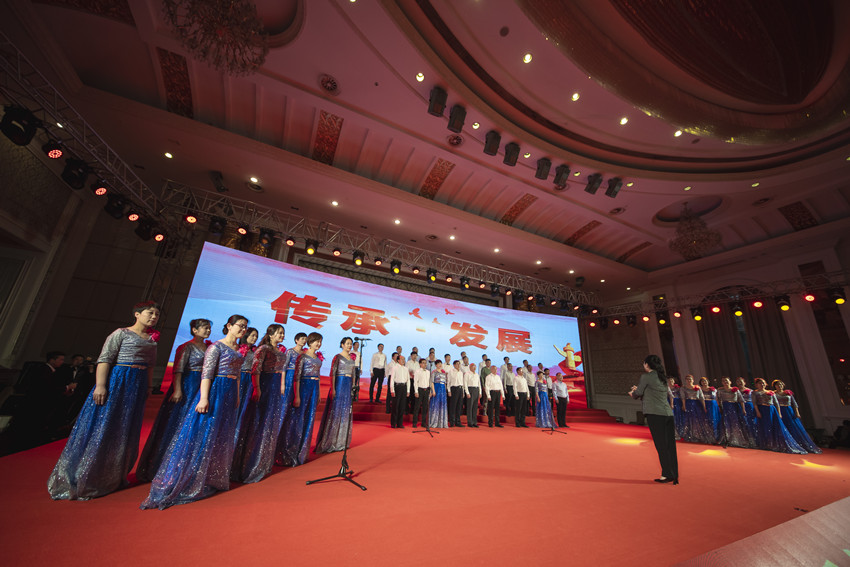 热烈庆祝中国共产党成立100周年----民建安庆市委召开2020年度表彰大会