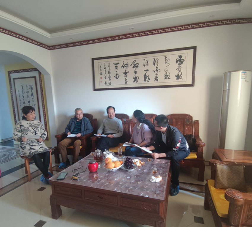 民建安庆市委老年委开展走访慰问老会员活动并向老会员宣讲党的二十大精神