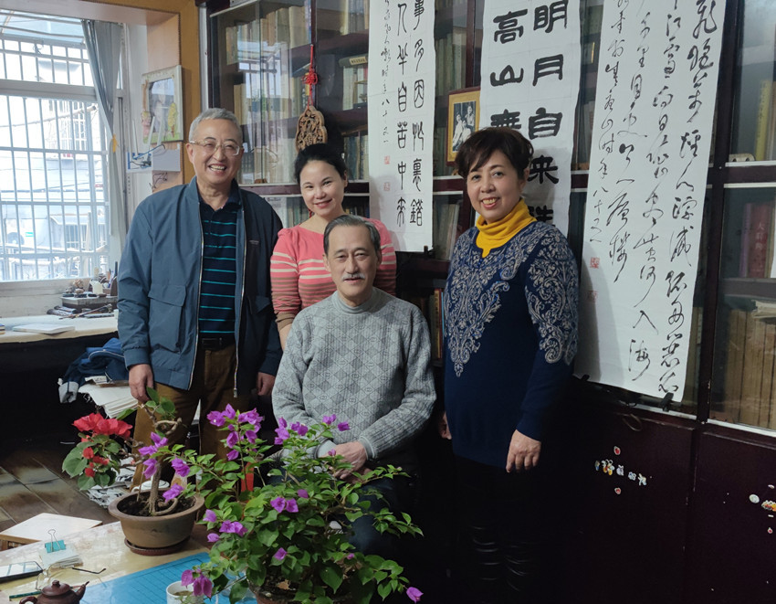 民建安庆市委老年委开展走访慰问老会员活动并向老会员宣讲党的二十大精神