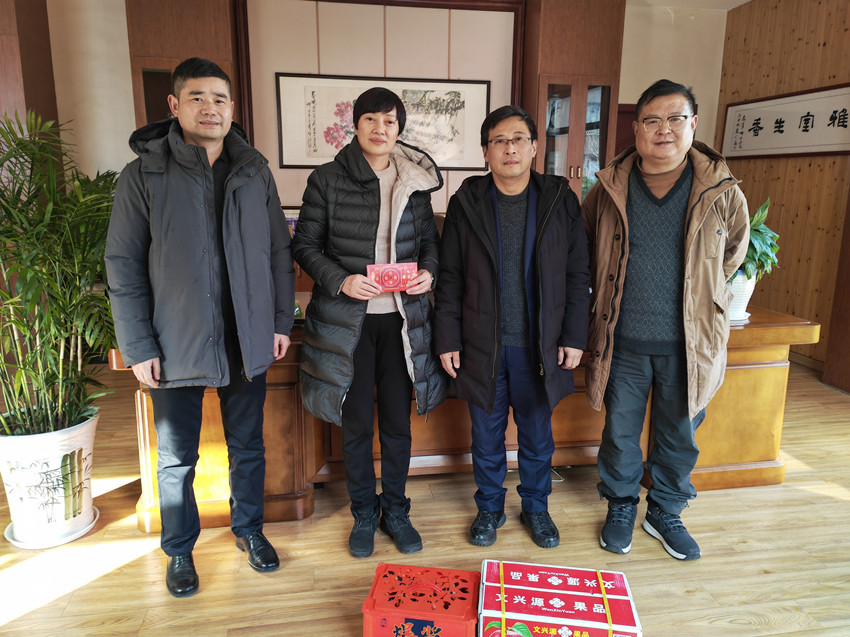 安庆市（民建）企业家联谊会开展2023年春节走访慰问活动