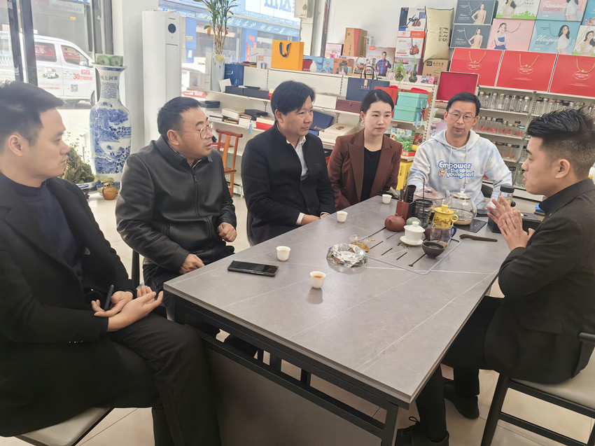 民建宜秀区委四支部开展走访会员活动