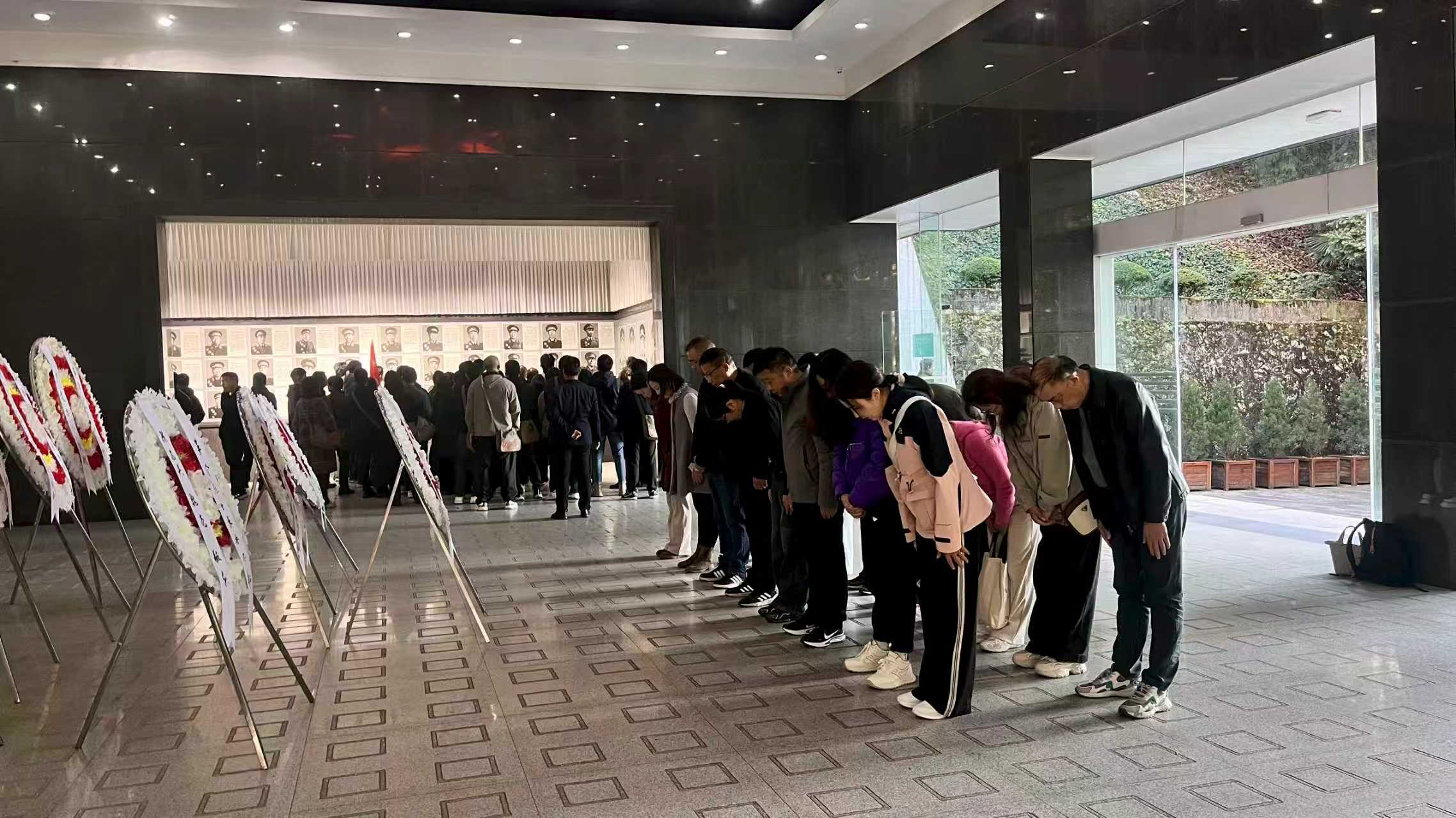 1766457948130536.jpg 1a709f922f57962695bfe2266c0304d.jpg